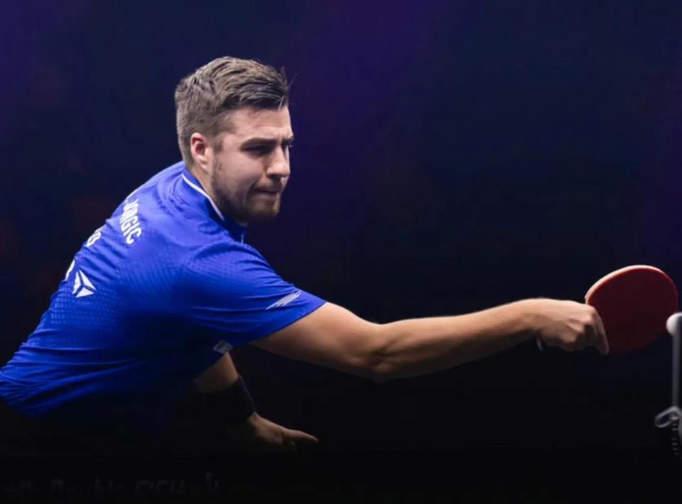 他在一次几 他在一次几