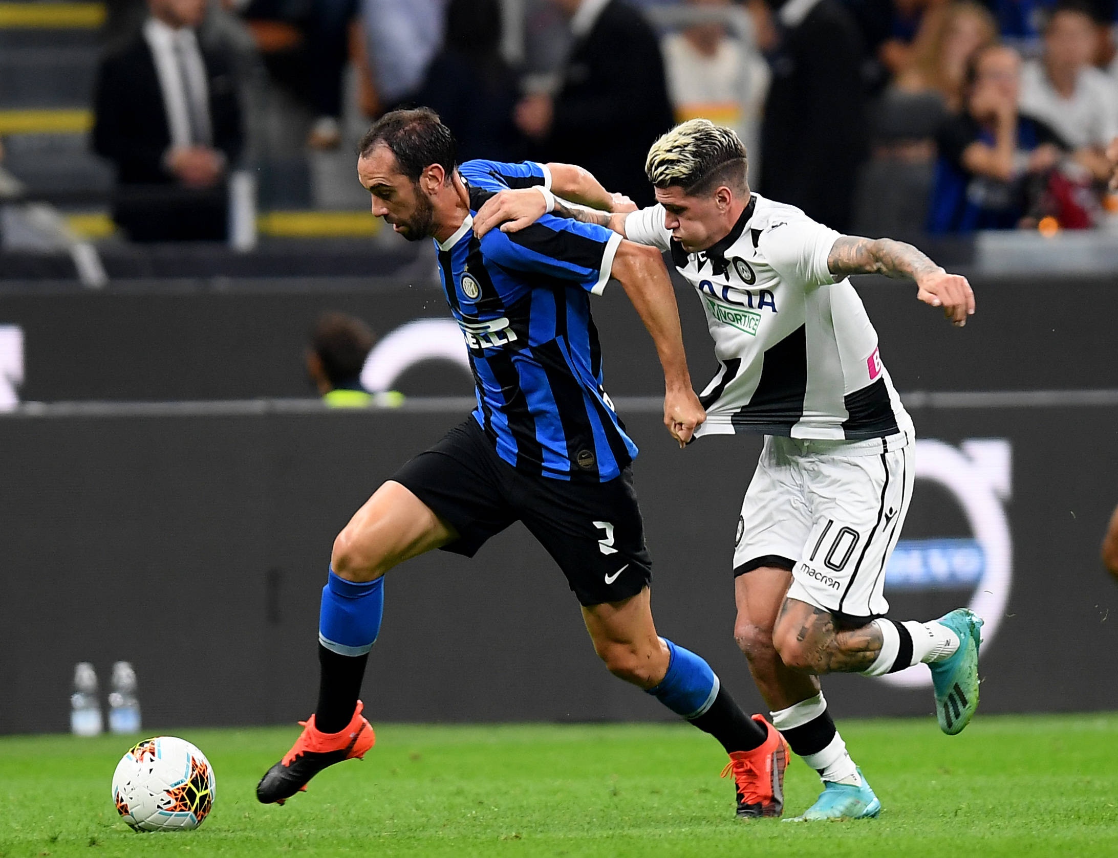 实则是对身 实则是对身