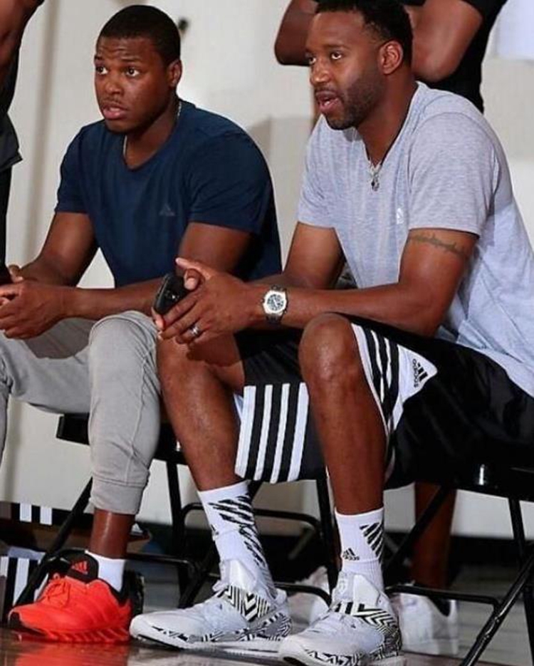 打向反方向 打向反方向